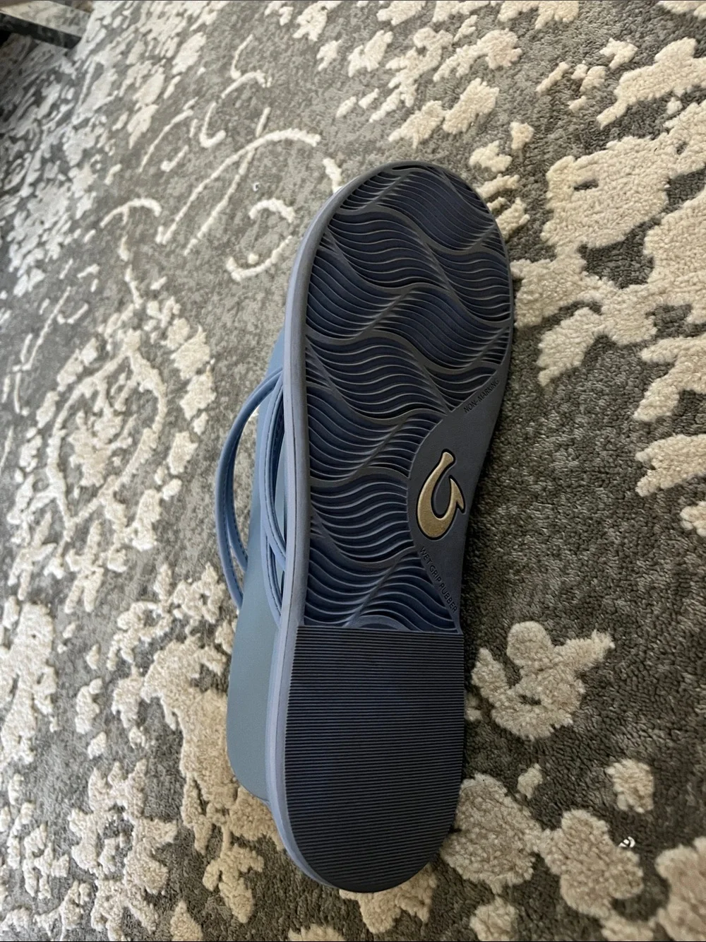 OluKai Women's Periwinkle Knot-strap Foam Flip Flops